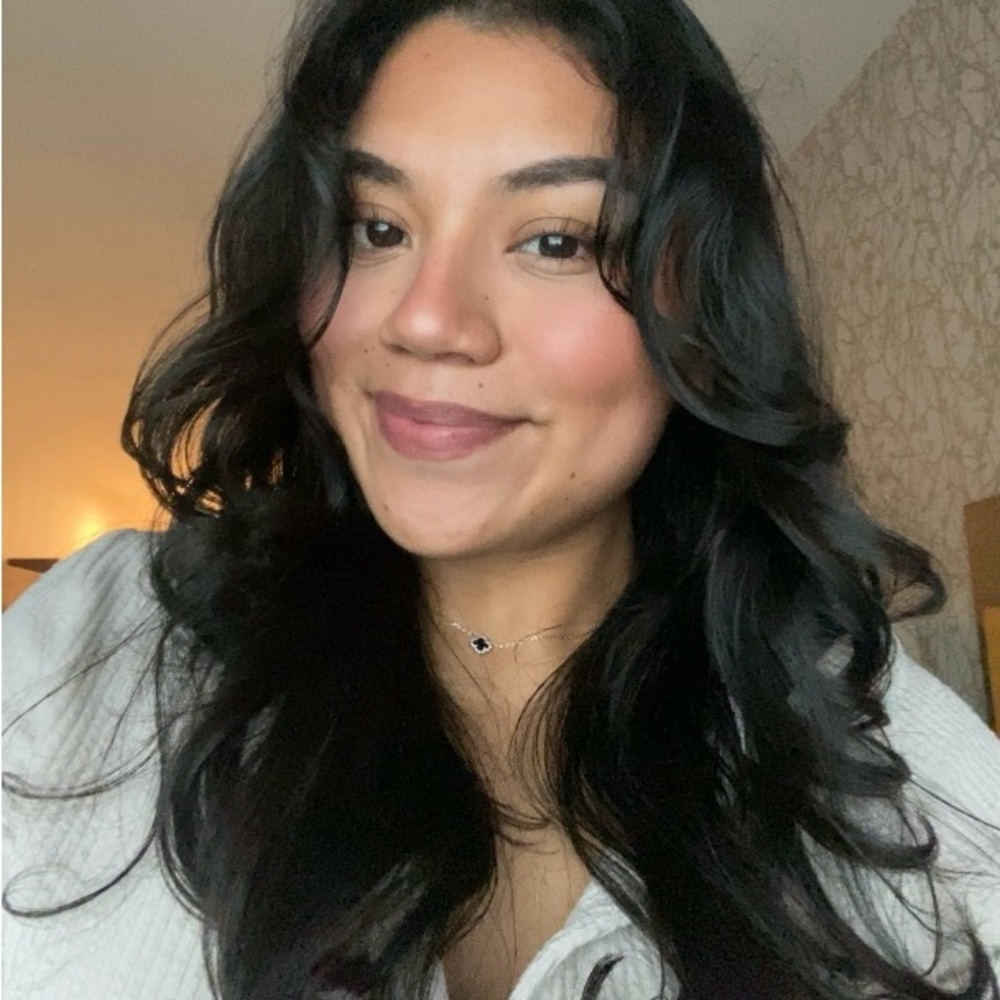 Meet your Posher, Hedy